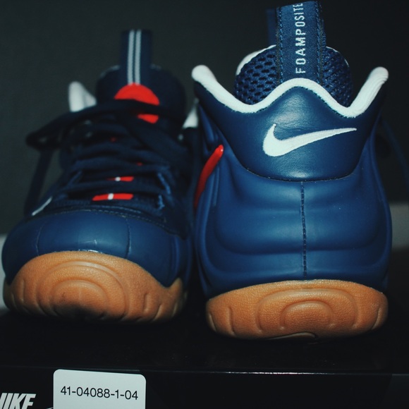 Nike Air Foamposite - Picture 2 of 5